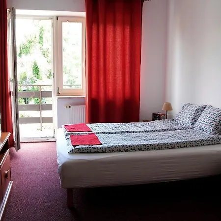 Abracadabra בית אירוח *